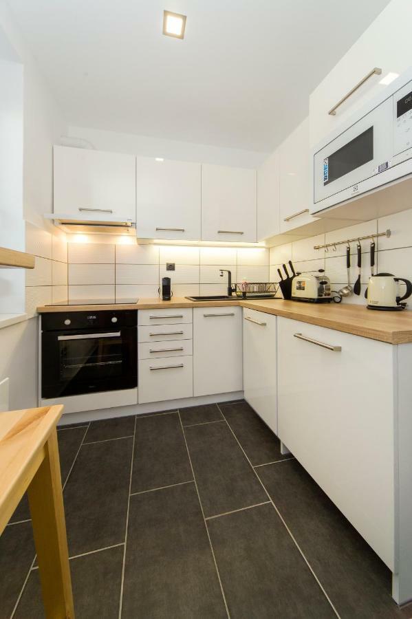Res Apartman Eger Exterior photo
